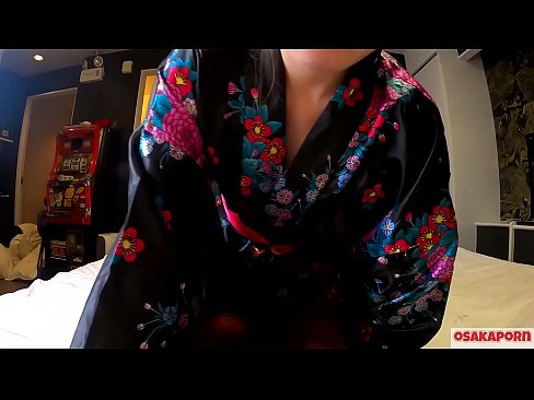 ❤️ Vajza e re cosplay pëlqen seksin deri në orgazmë me një shiringë në një kalorës dhe një blowjob. Vajzë aziatike me pidhi leshtore dhe cica të bukura me kostum tradicional japonez në video amatore që tregon masturbim me lodra qij. Sakura 3 OSAKAPORN. ☑ Porno ruse tek ne sq.filmexxx18.ru ☑